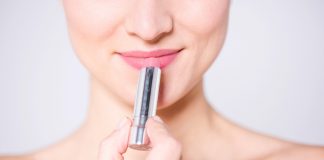 Lippenstift auftragen Schritt für Schritt